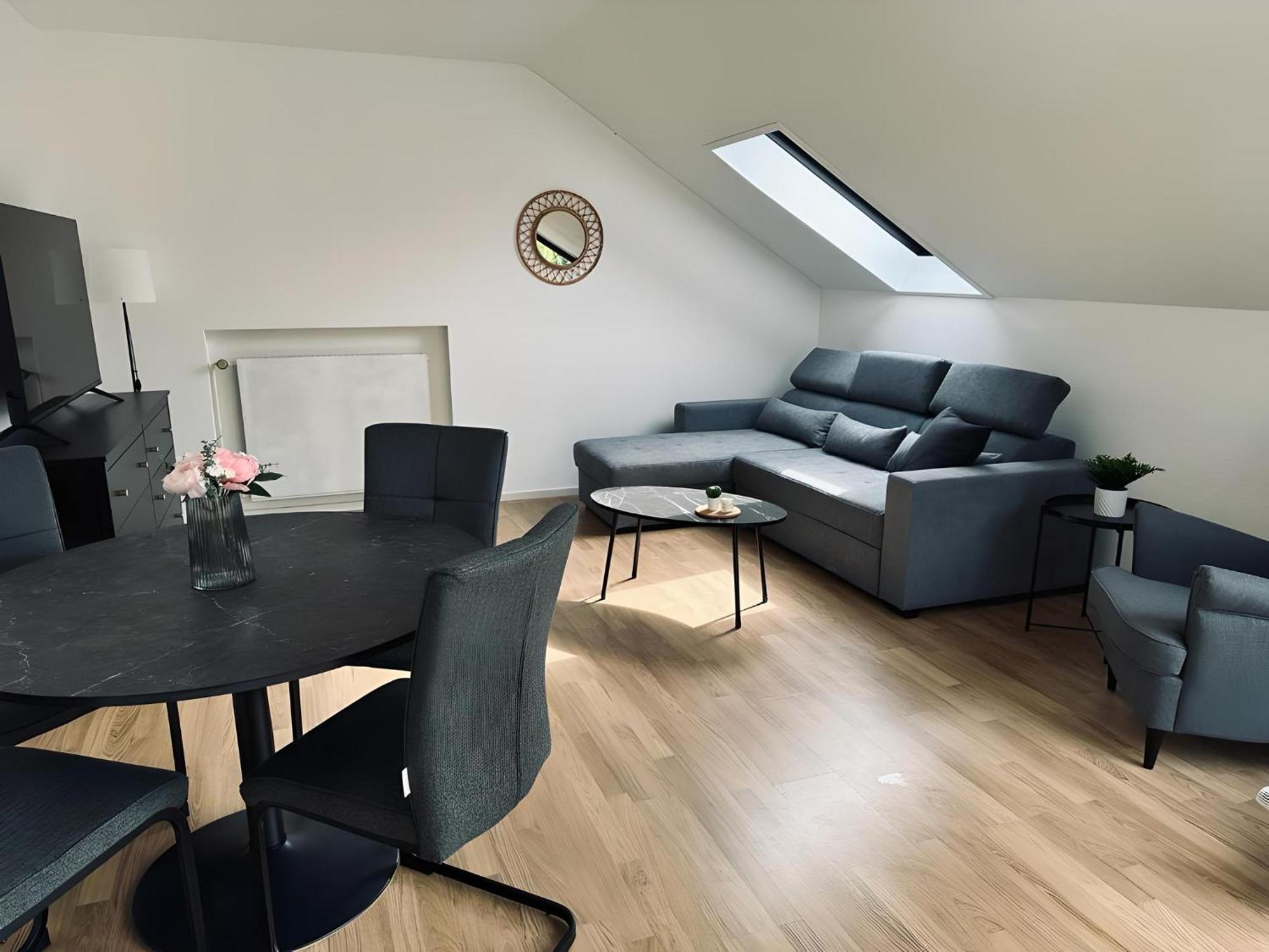 Apartment Burgblick - Mit Terrasse *